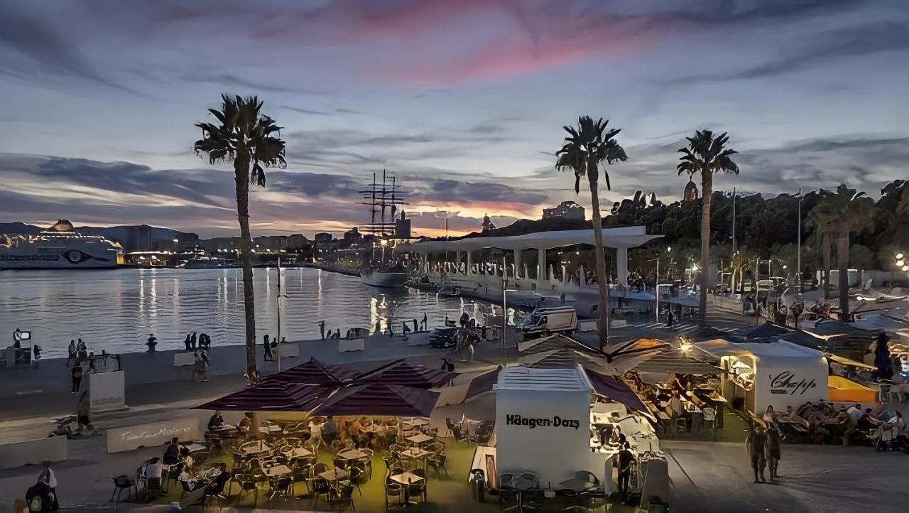 Teatro Suites Malaga Playa Kültér fotó